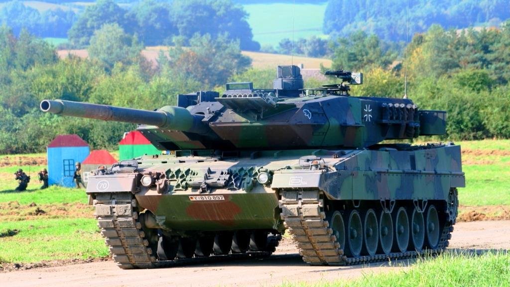 leopard 2 on mission